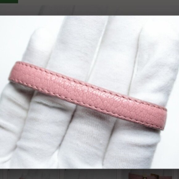 Elegant Pink and Gold Bracelet with Crystal Charm - Picture 5 of 11